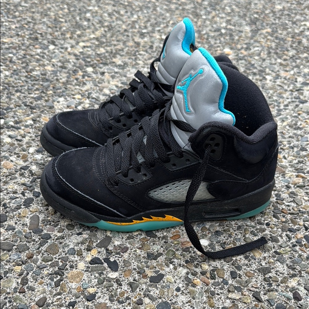Nike Jordan 5 size 3.5Y